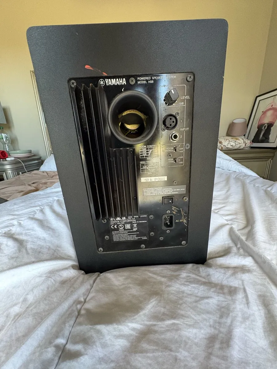 Yamaha hs7 speaker - Image 2