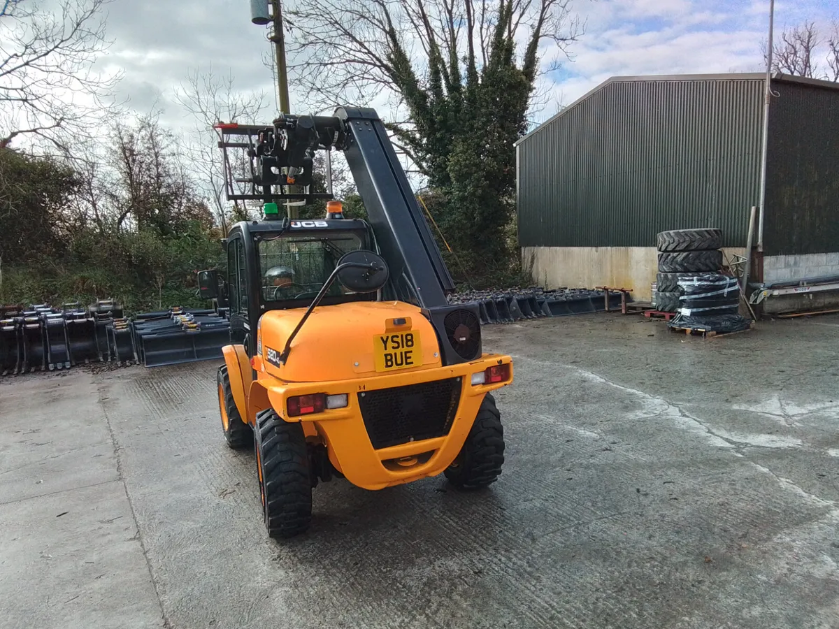 JCB 520  40  (2018) - Image 2
