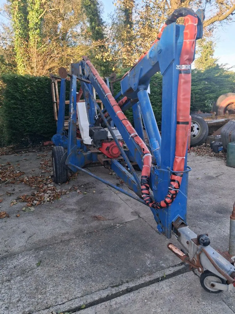 Cherry picker/woodchipper/iveco engine/mowing bar - Image 1