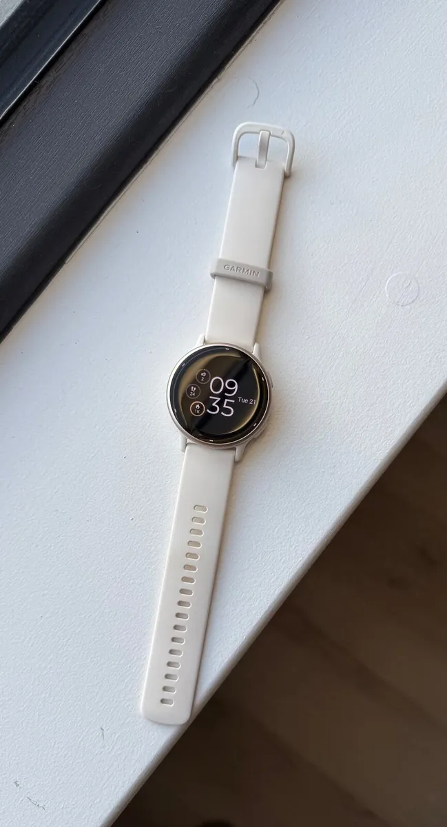Garmin VIVOACTIVE 5 - Image 1