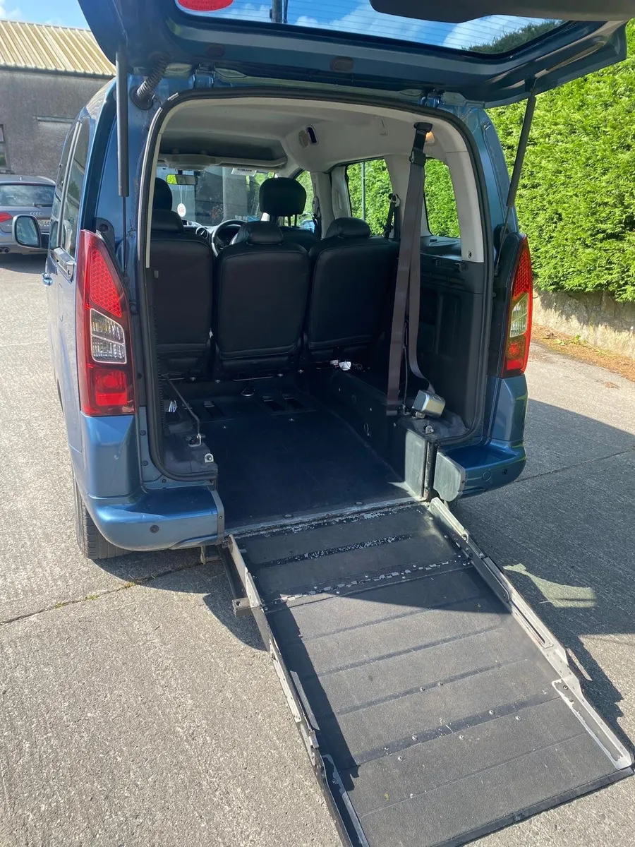 Wheelchair car - Image 4