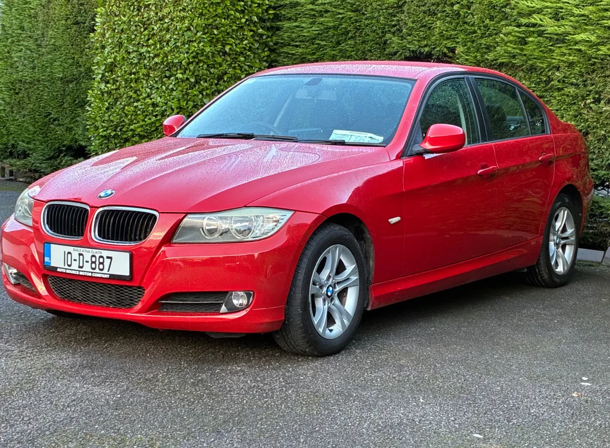 BMW 3-Series 318D Full BMW Service history - Image 4