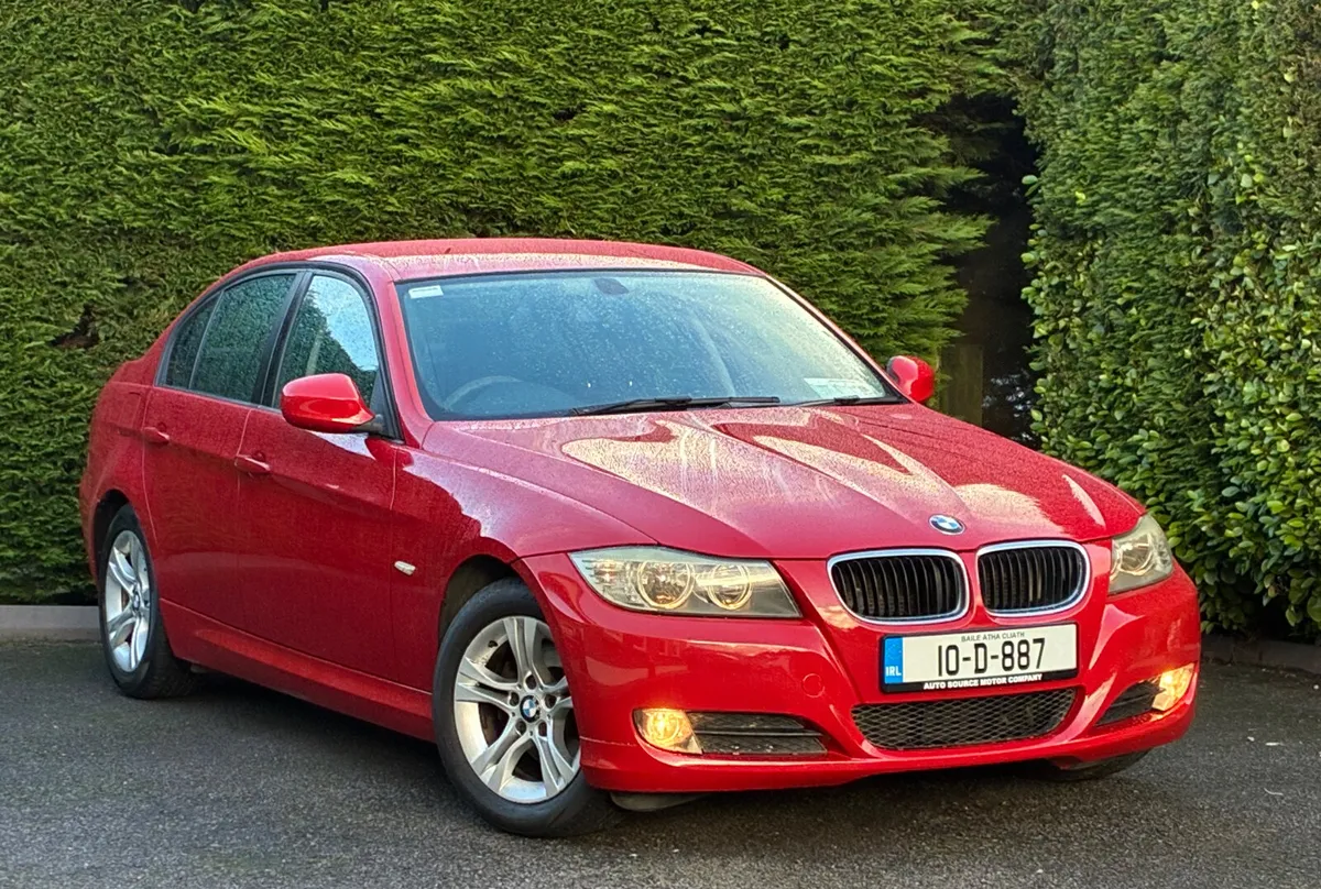 BMW 3-Series 318D Full BMW Service history - Image 1