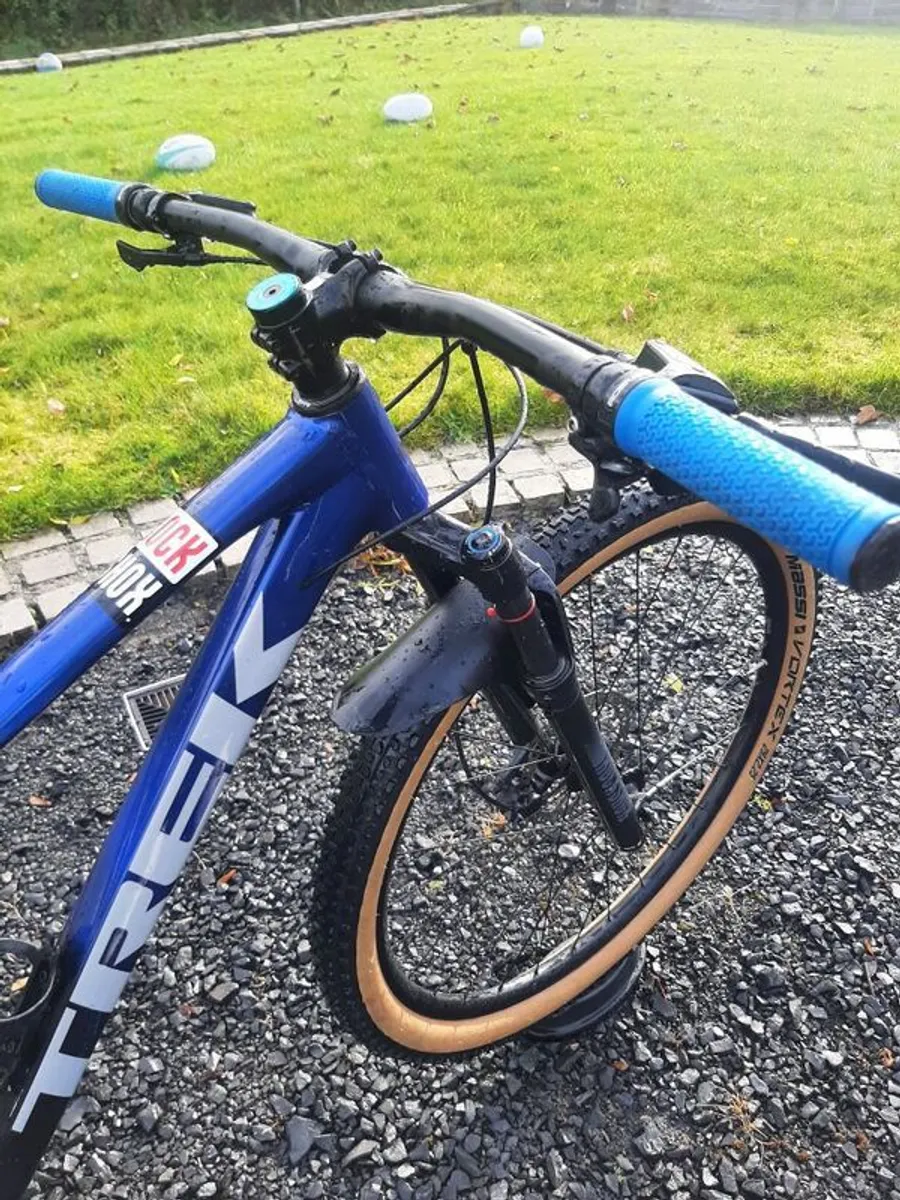 Trek Marlin 6 2023 (Upgraded) - Image 1
