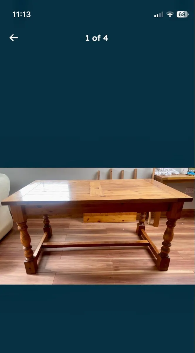 Solid extending table - Image 1
