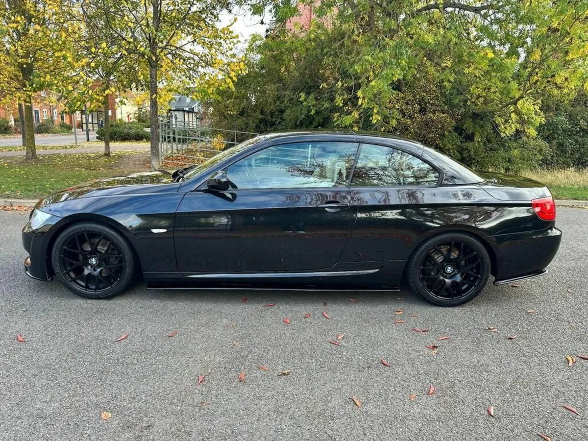 BMW 320i Cabrio Metal Top - Superb Value NI Car. - Image 2