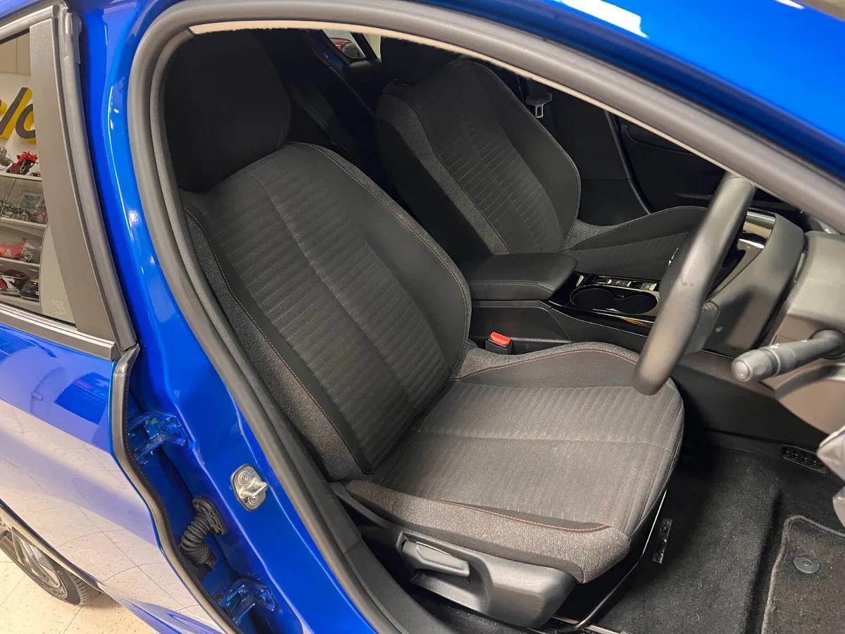 Perfect Low Kms High Spec Superb Value 2022 Puegeo - Image 4