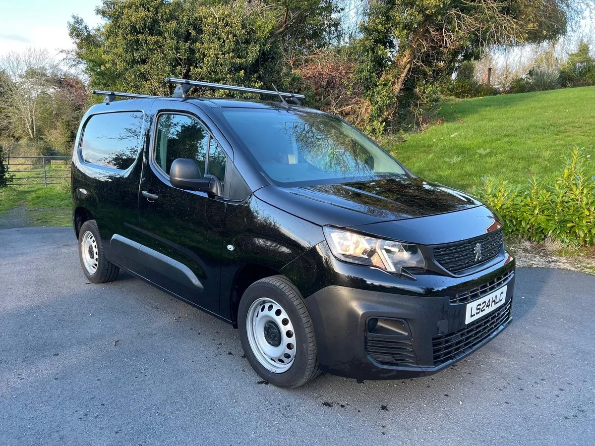 2024 Peugeot Partner 1.5 Professional Premium Plus - Image 2