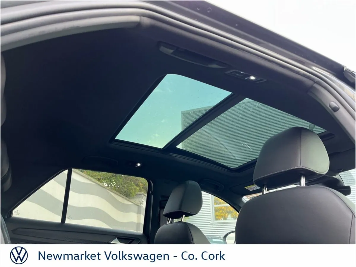 Volkswagen T-Roc R-line Plus 1.5tsi 150BHP DSG Au - Image 4