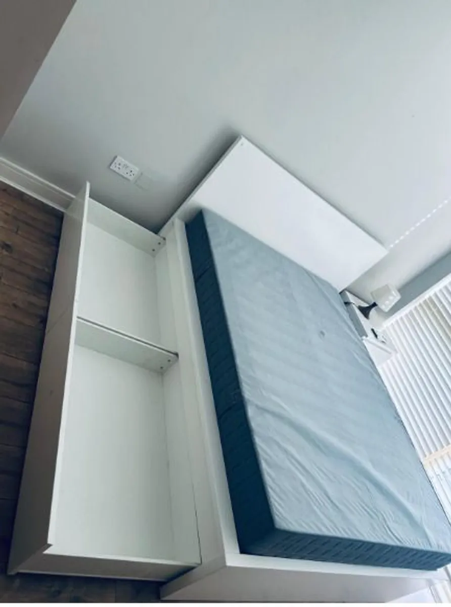 Double bed with storage - Image 1