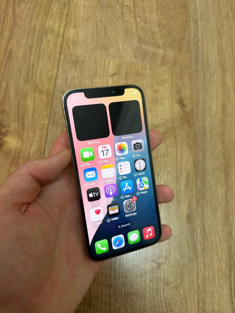 iPhone 12 Pro - Image 2