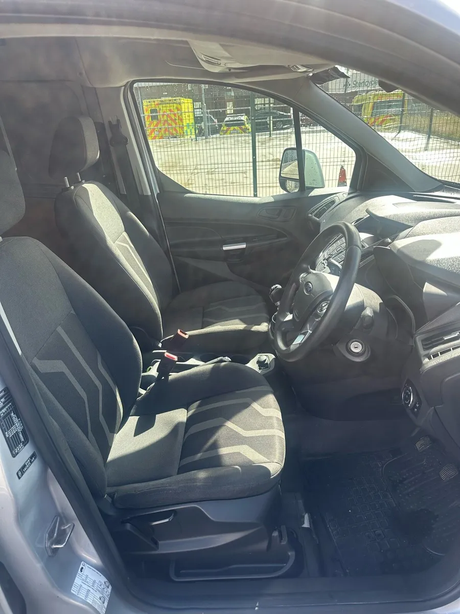Transit connect crew cab - Image 2