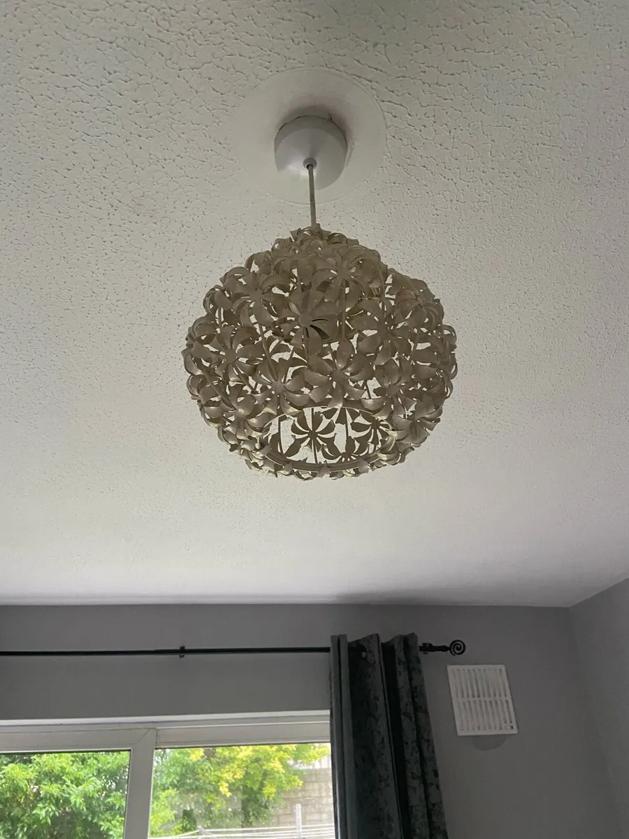 Lamp shade each 15 - Image 1