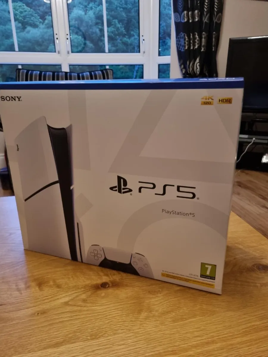 PS5 + FC25 - Image 2