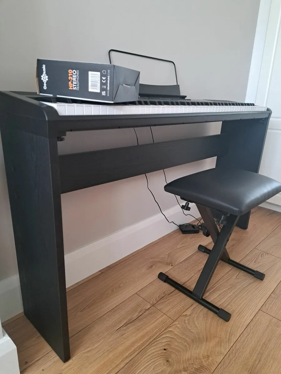 Brand New Gear4music SDP-2 Digital Piano Bundle - Image 3