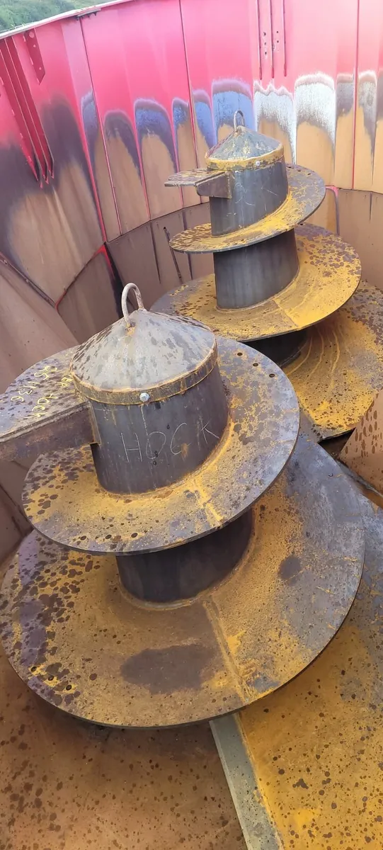 Twin Auger Tub diet Feeder - Image 3