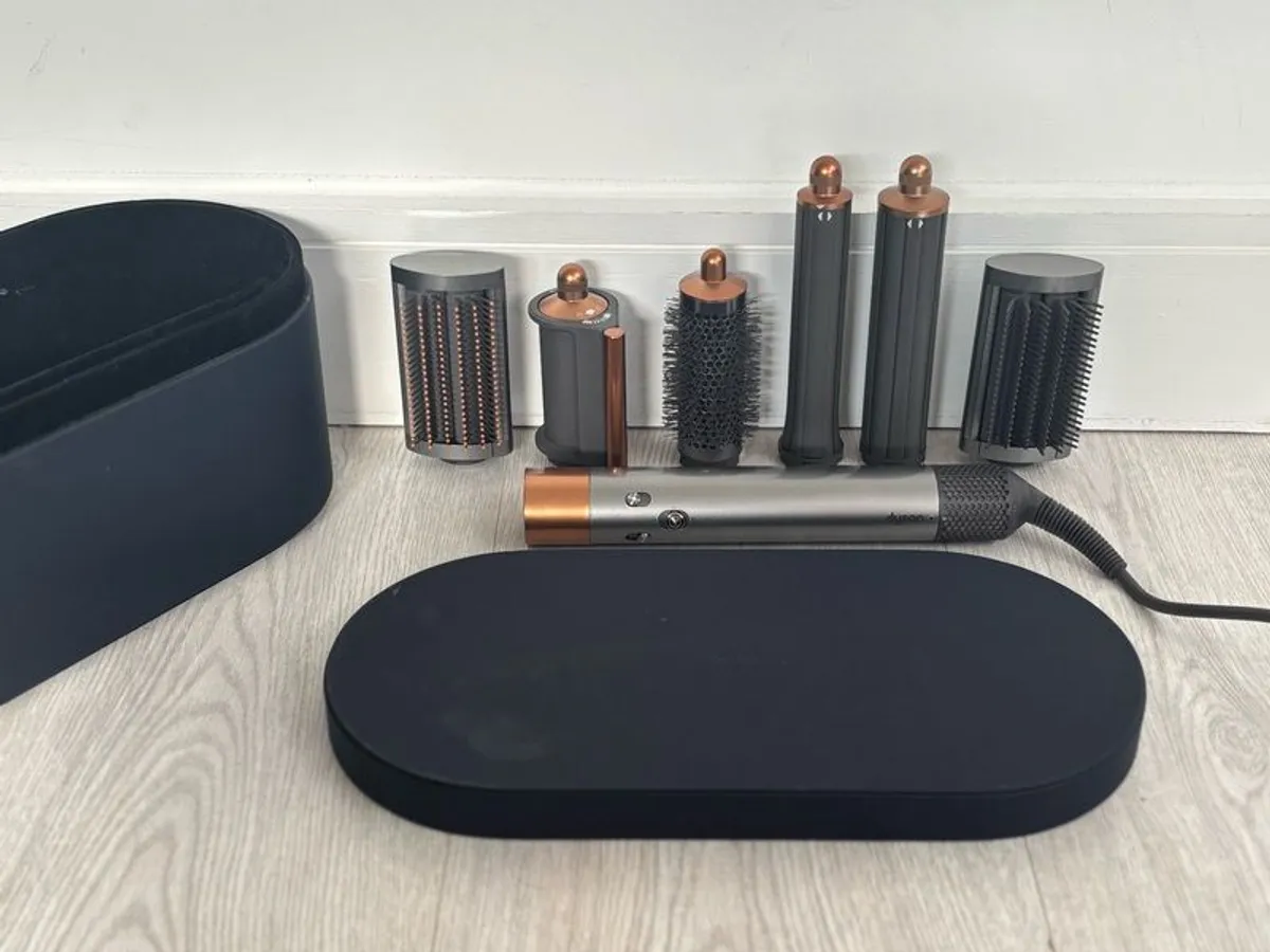 Dyson Airwrap Immaculate - Image 1
