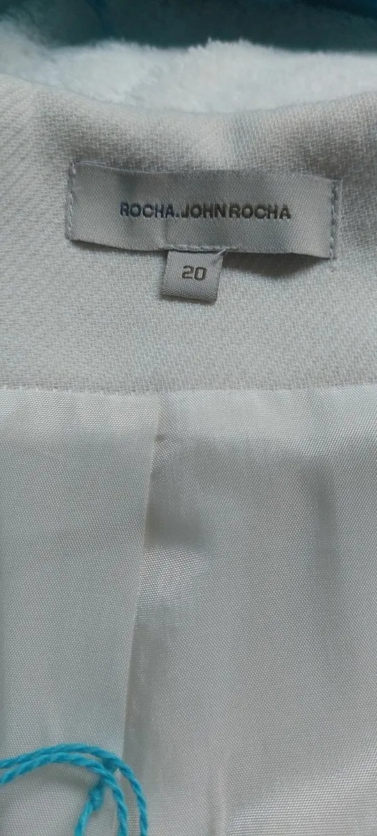 Ladies White Dress-Coat size 20 - Image 4