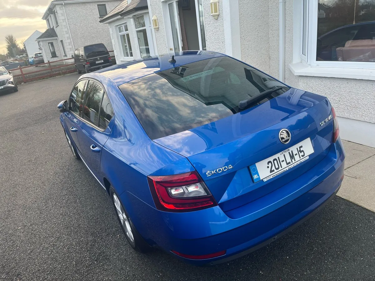 2020 Skoda Octavia Soleil - Image 3