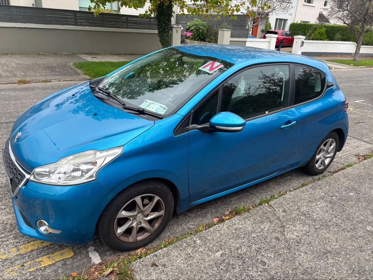 Peugeot 208 2013 - Image 1