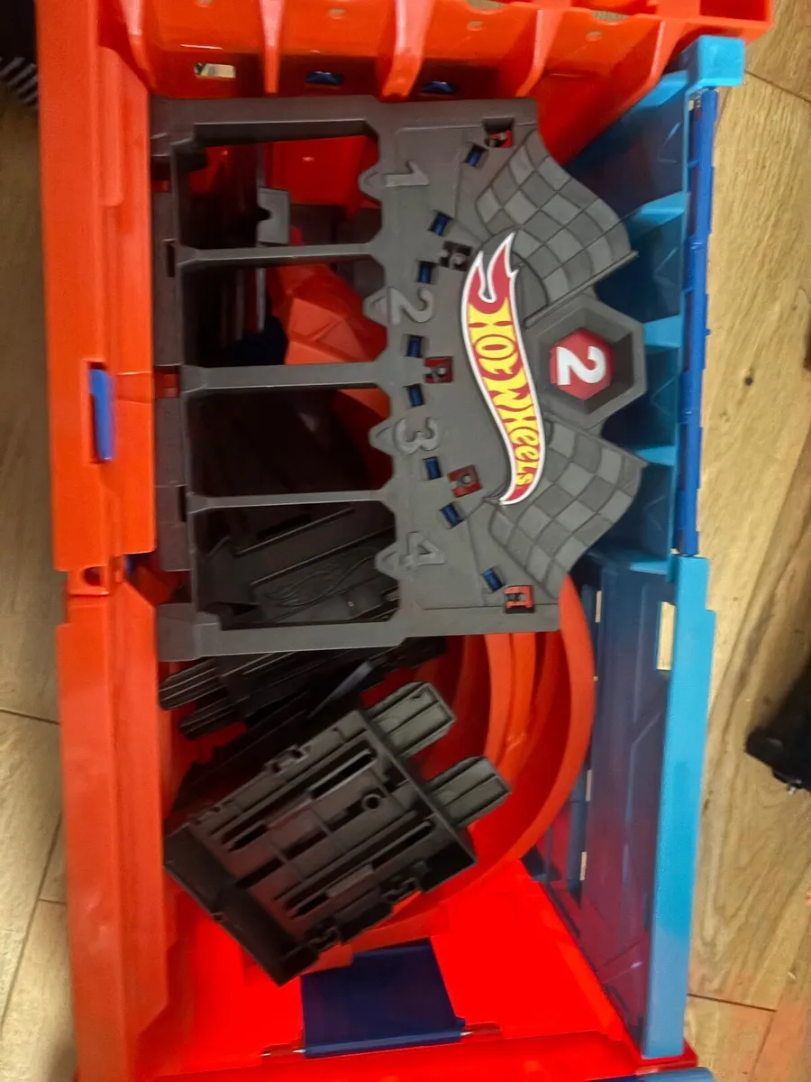Hot wheels toy - Image 2
