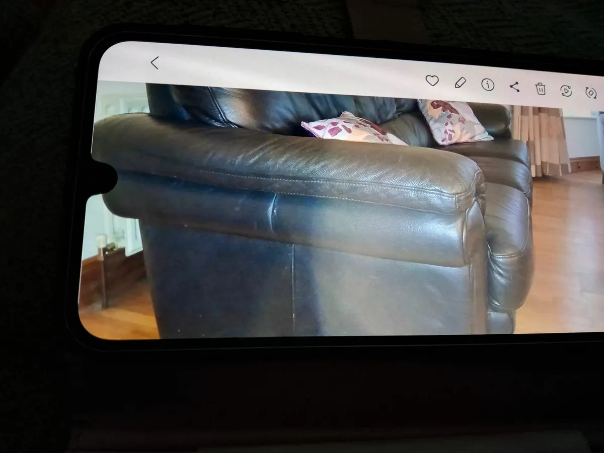 Sofa for sale - Image 3