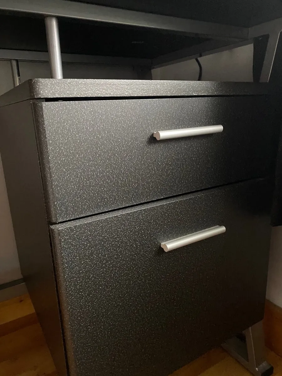 Desk with 2 drawers - Image 3