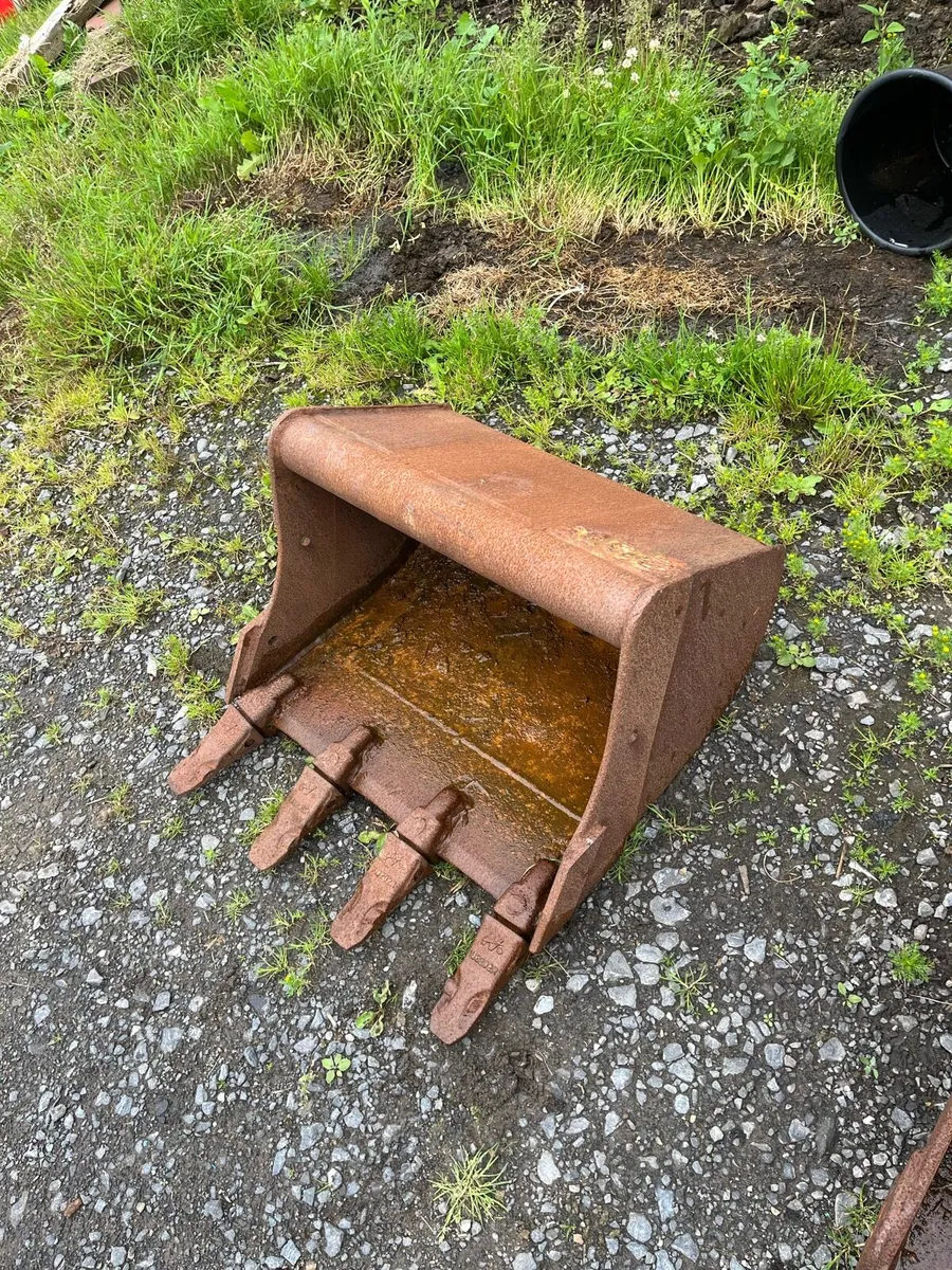 2ft Digging bucket  hitch made to size - Image 2