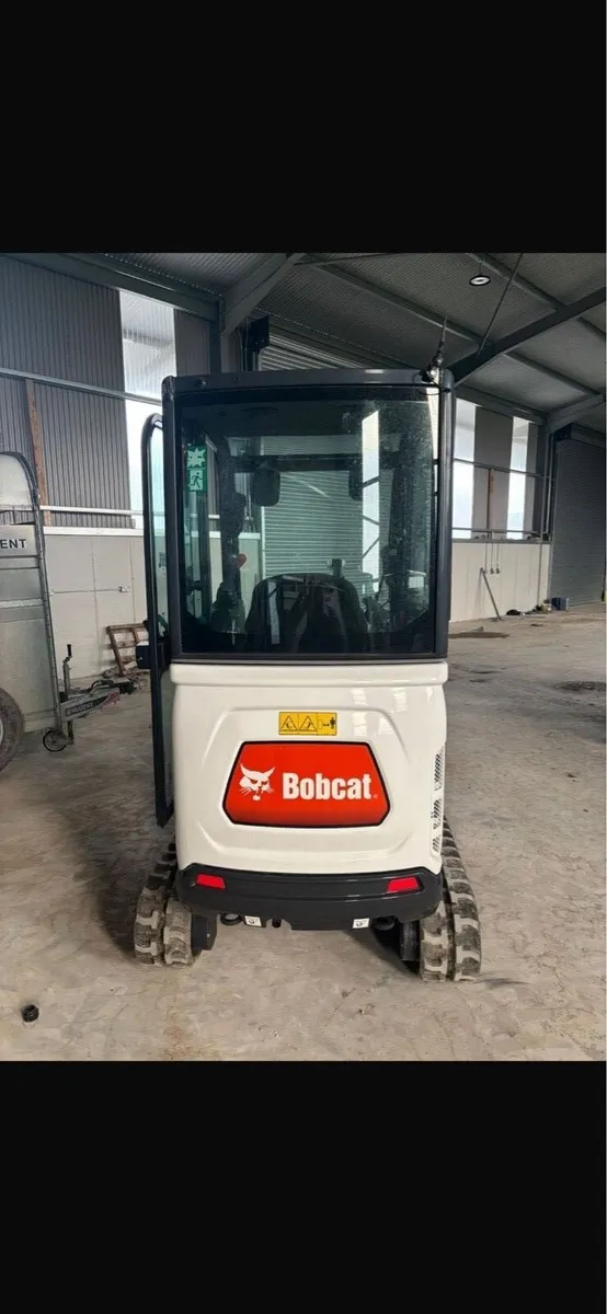 **NEW** 2 Tonne Bobcat Mini Digger - Image 2