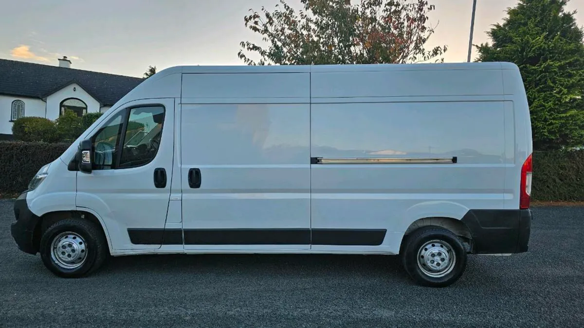 /// 2023 CITROËN RELAY VAN /// - Image 1