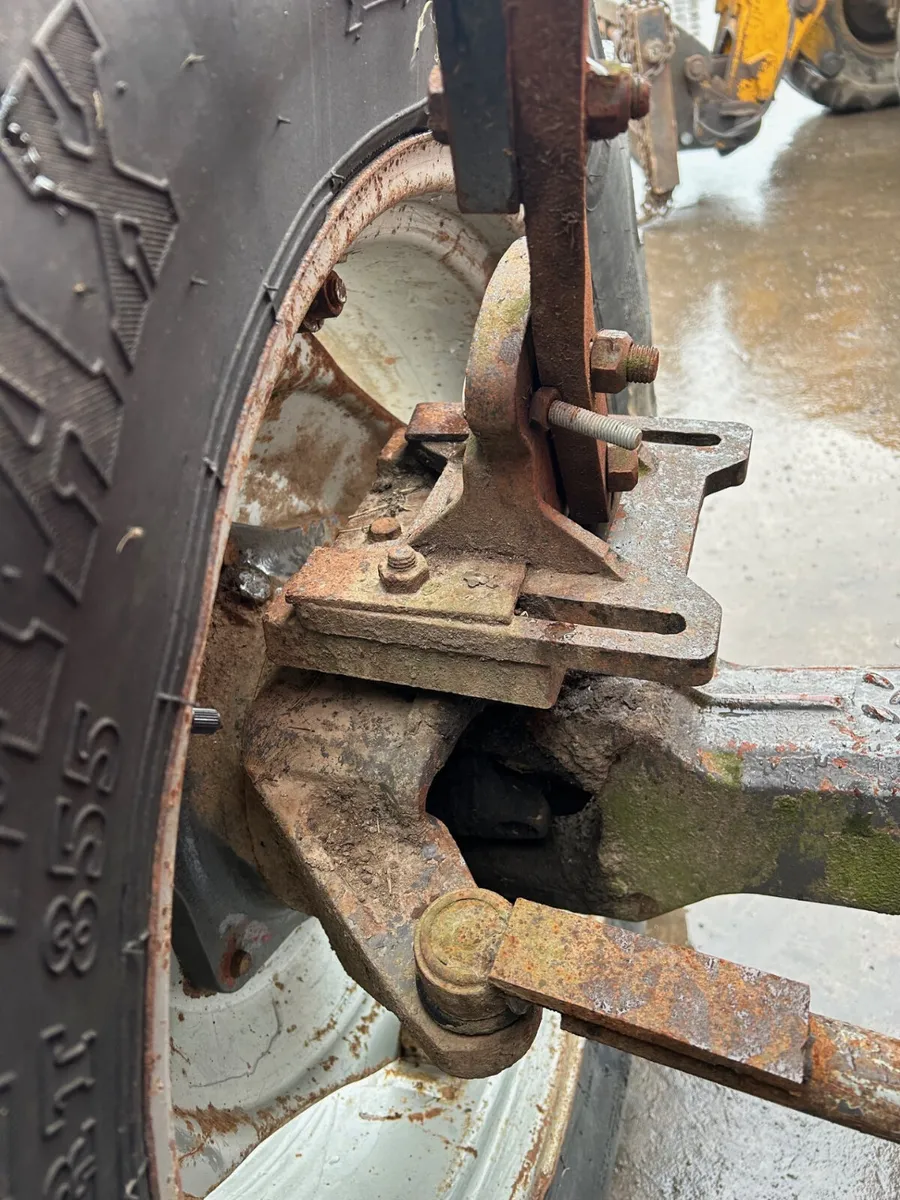 Original MF 300 Series Mudguards - Image 3