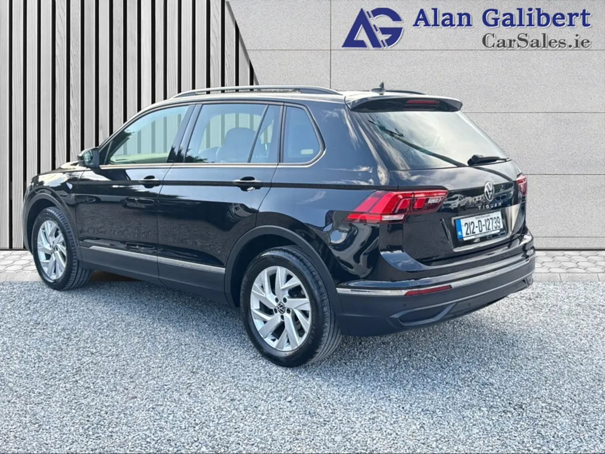 Volkswagen Tiguan LIFE 2.0 TDI MANUAL 6SPEED FWD 1 - Image 2