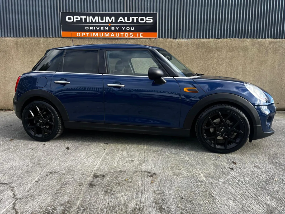 Mini Cooper Mini cooper 1.2 AUTO, 17" alloys fully - Image 1
