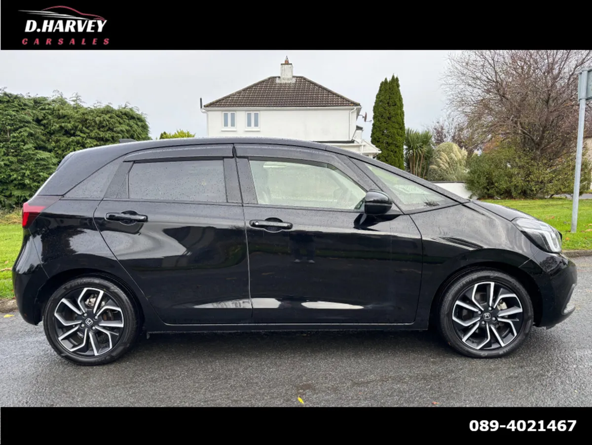 Honda Fit Jazz 1.4 Petrol/Hybrid Auto**Low Mileage - Image 2