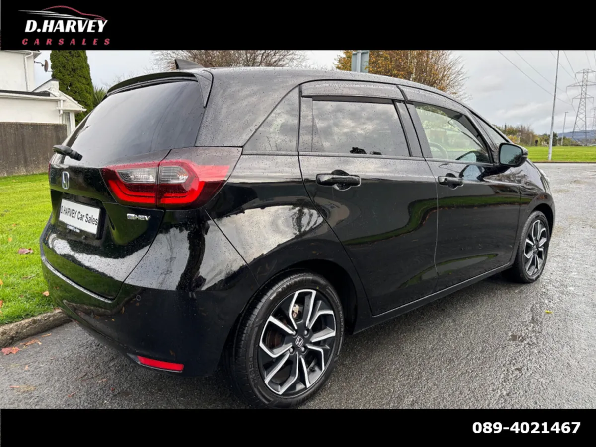 Honda Fit Jazz 1.4 Petrol/Hybrid Auto**Low Mileage - Image 3