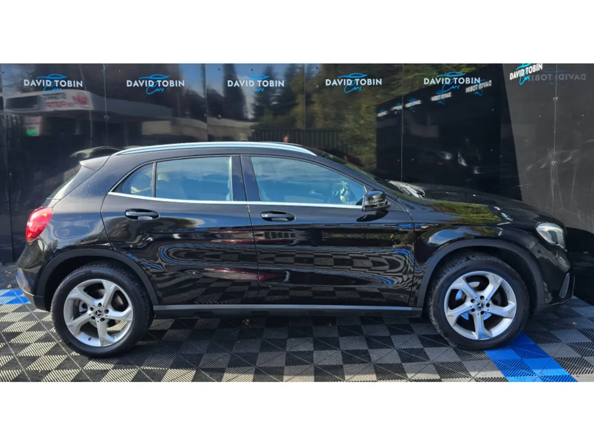 Mercedes-Benz GLA 200 2.1 DIESEL AUTO - Image 2