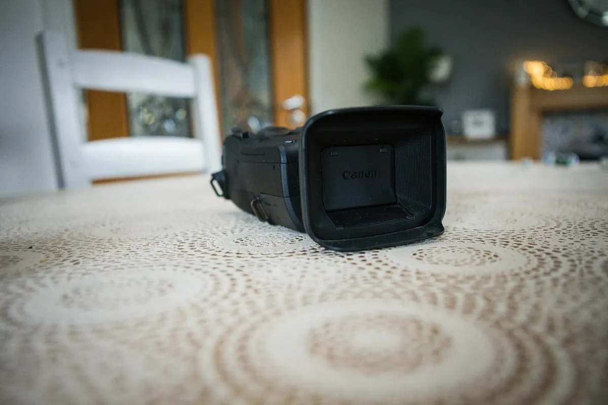Canon LEGRIA HF G60 - Image 4