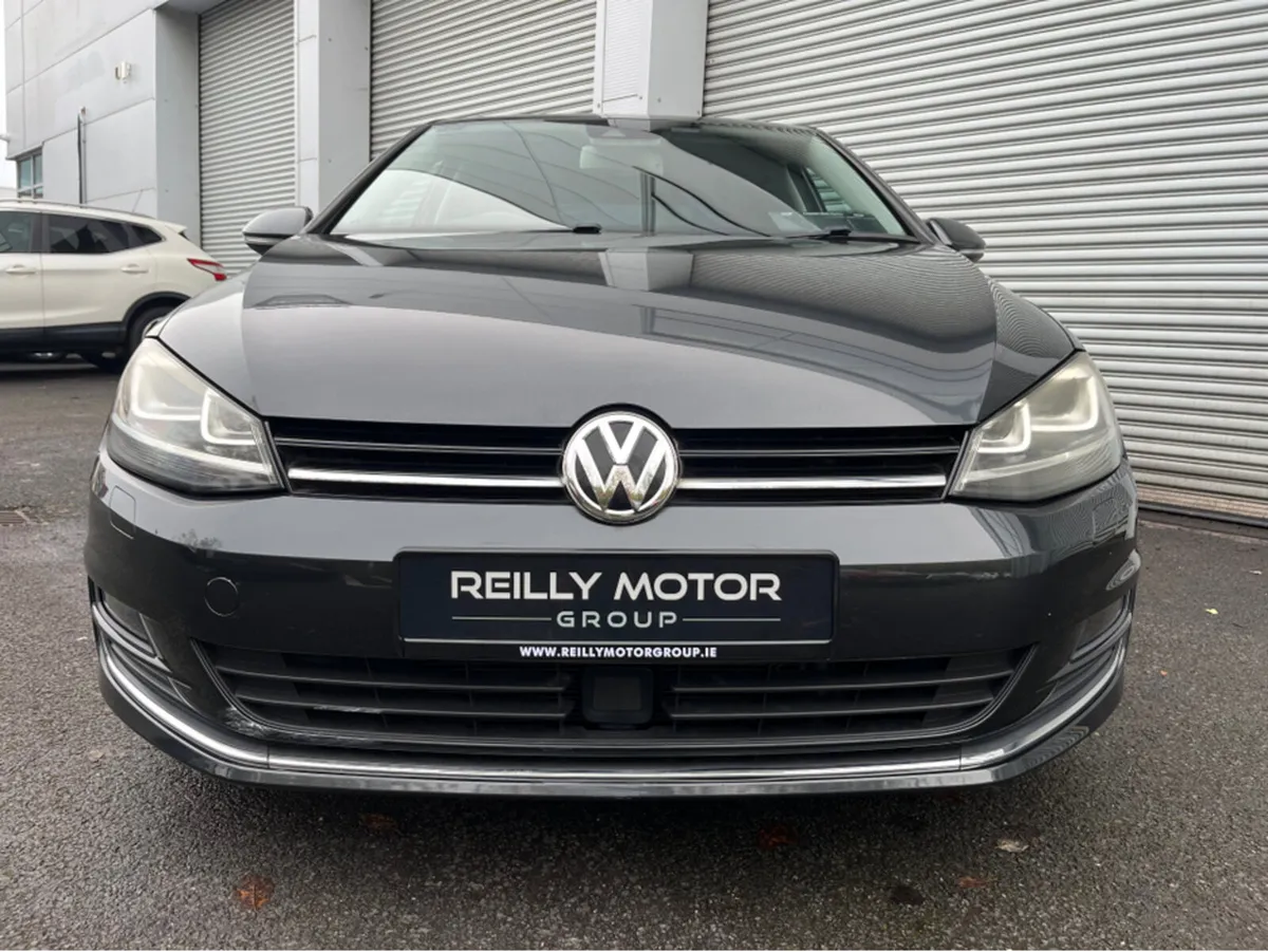 Volkswagen Golf 1.2 PETROL ALLSTAR AUTO **CLASS SP - Image 2