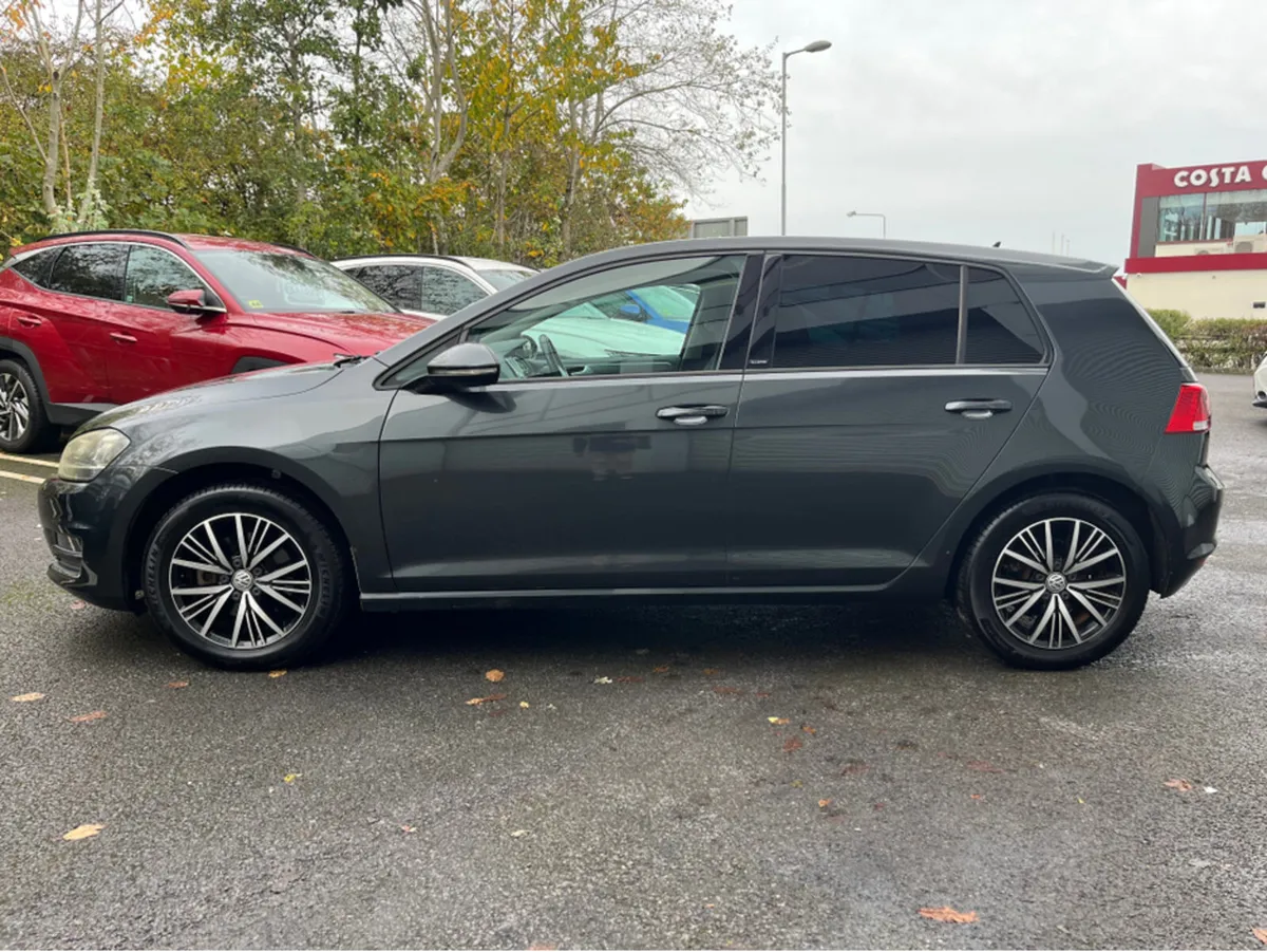 Volkswagen Golf 1.2 PETROL ALLSTAR AUTO **CLASS SP - Image 4