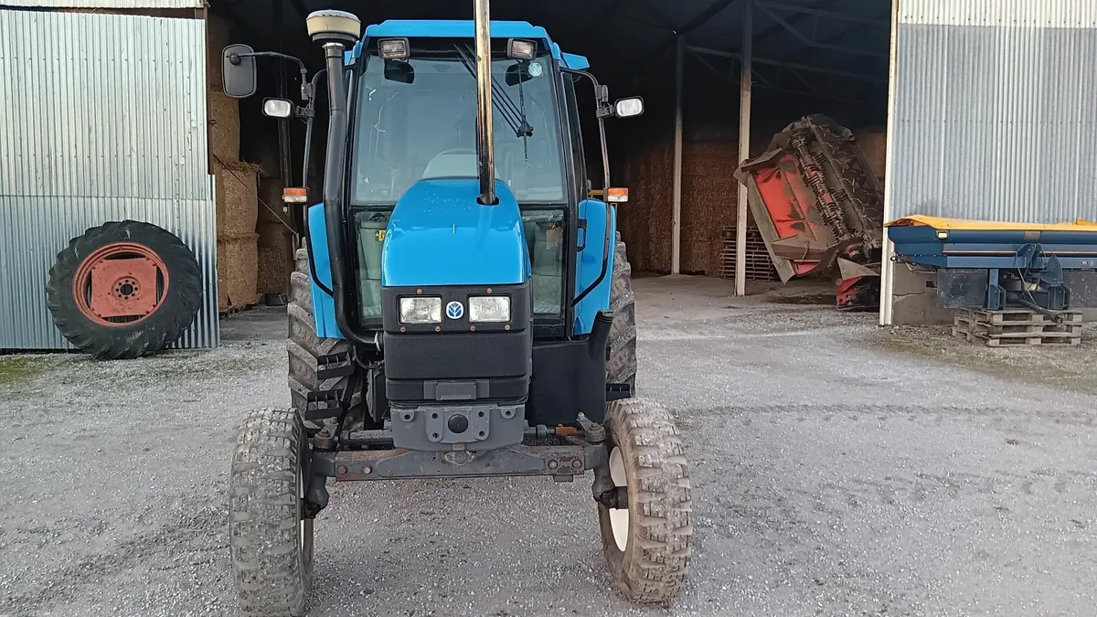 New Holland TS90 - Image 2