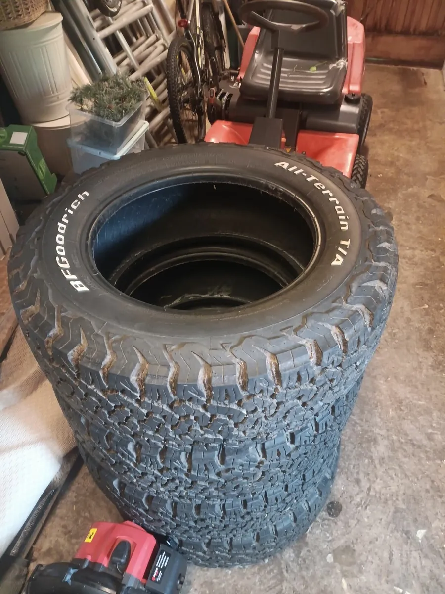 Bf Goodrich a/t tyres