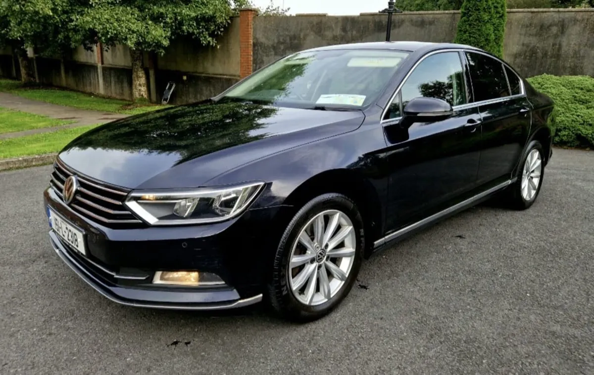 2015 Volkswagen Passat Automatic - Image 1