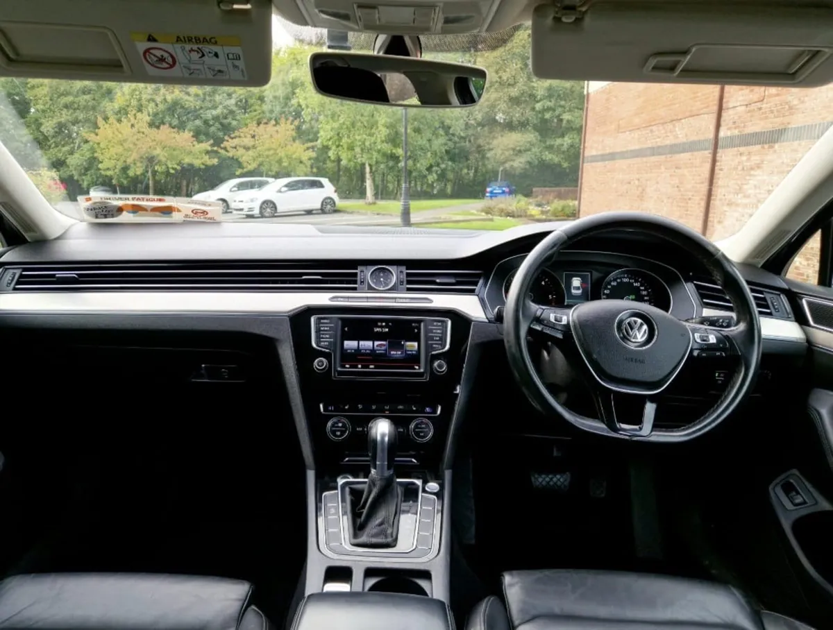 2015 Volkswagen Passat Automatic - Image 3
