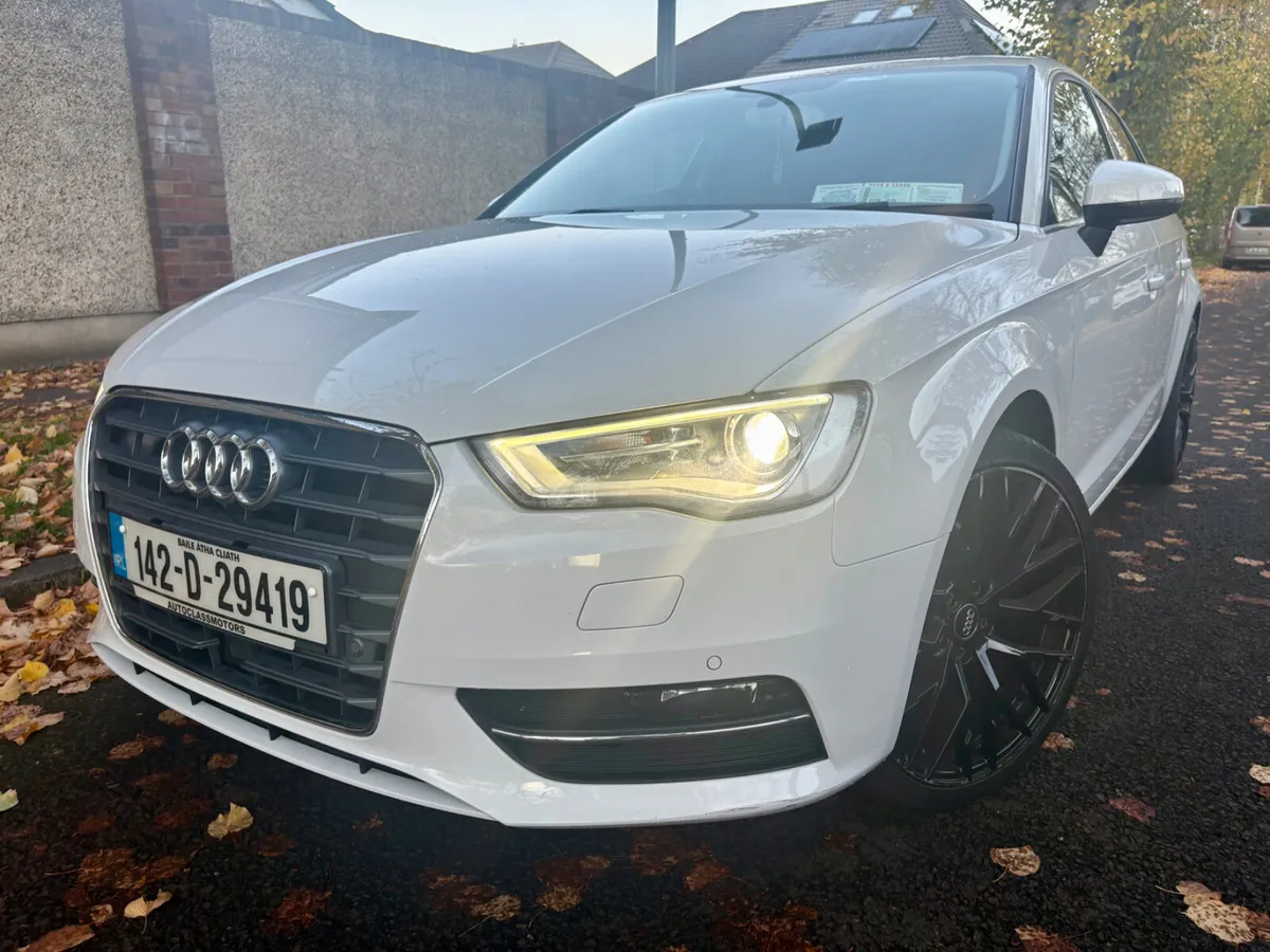 Audi A3 2014 Auto High spec! - Image 4