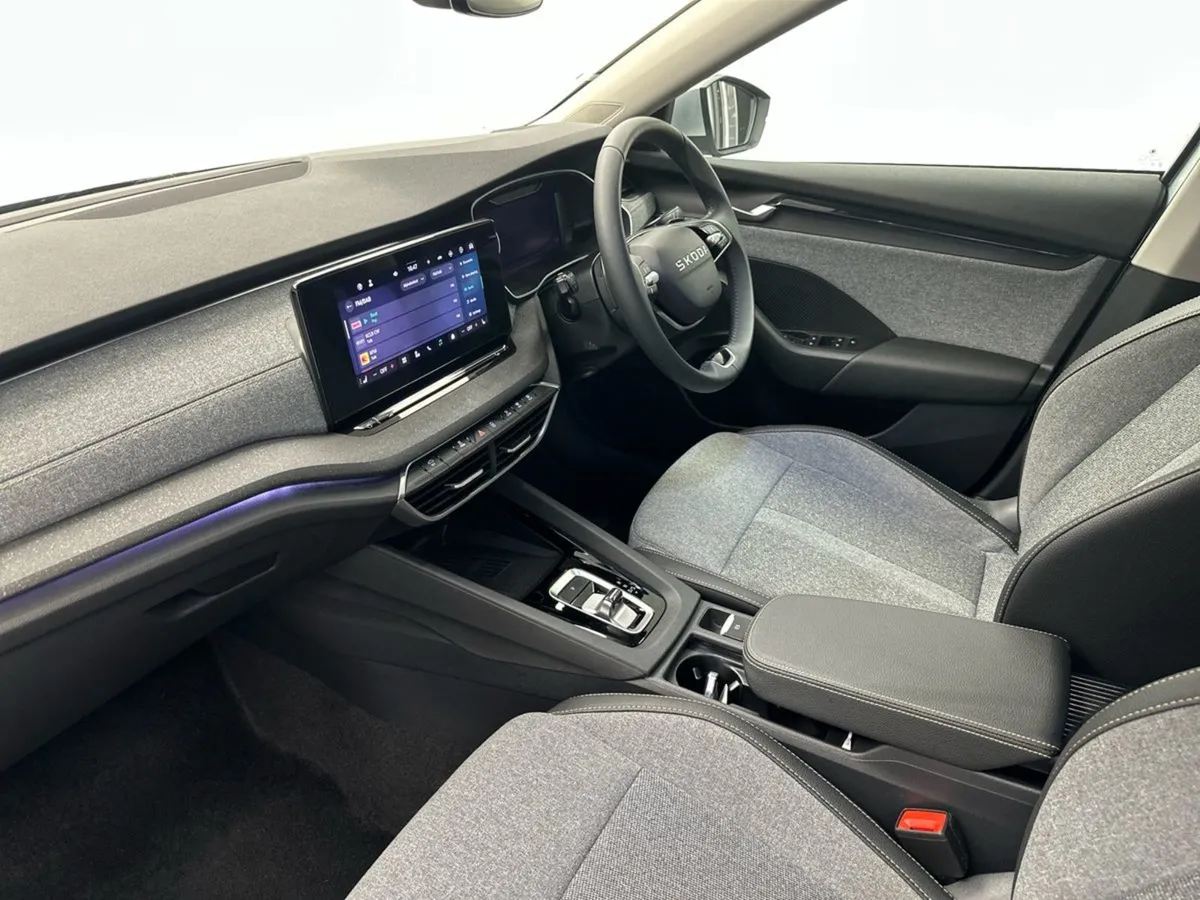 Skoda Octavia 1.5tsi Mhev SEL DSG  free Hamper - Image 4