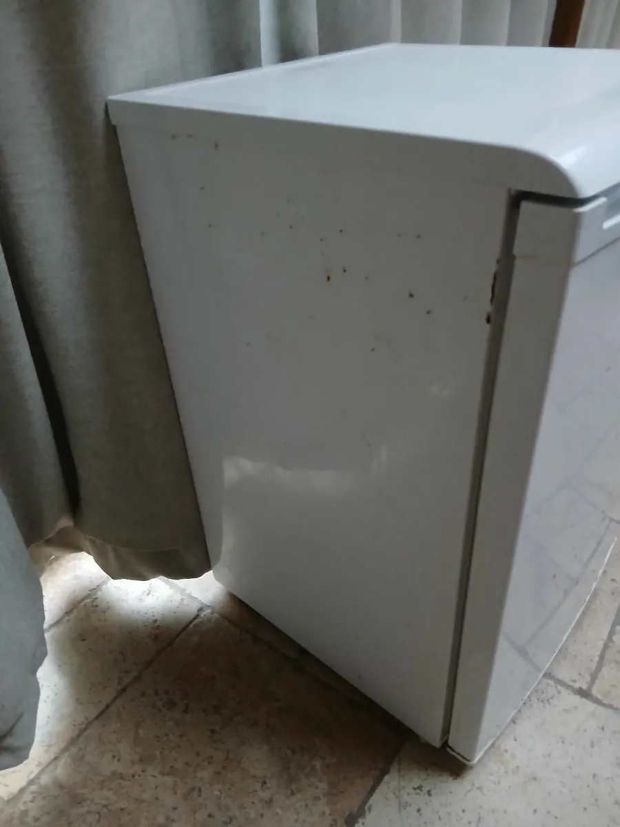 Under counter fridge with ice box - Image 2