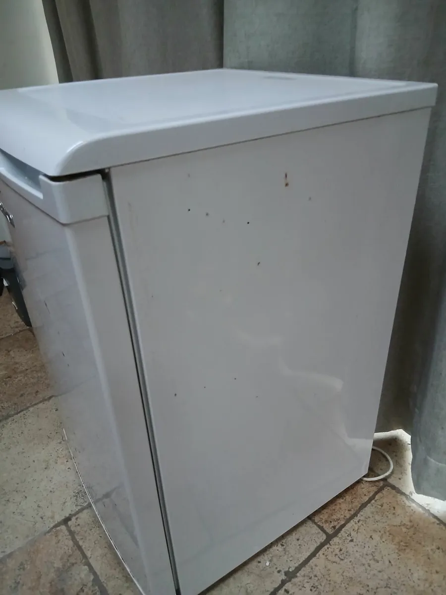 Under counter fridge with ice box - Image 4