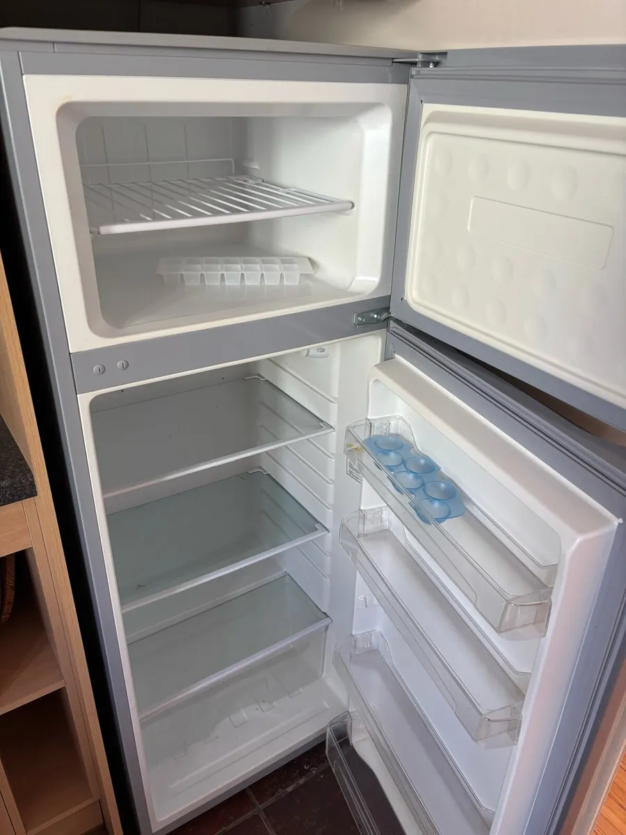 Fridge freezer - Image 2