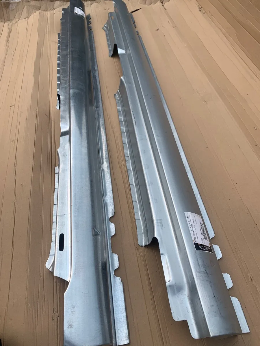 Mk4 golf 5 door replacement sills - Image 1