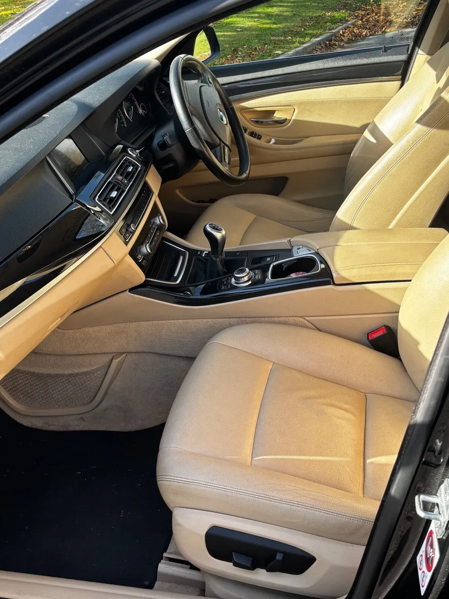 2015 BMW 520d SE – Luxury Beige Interior - Image 2